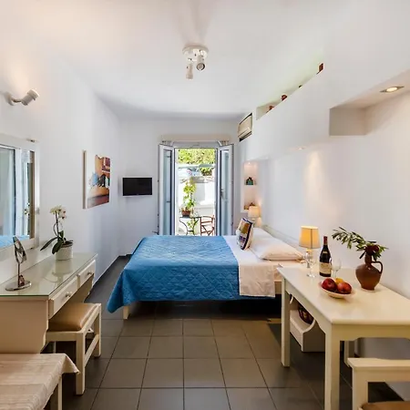 玛格丽塔公寓酒店 *