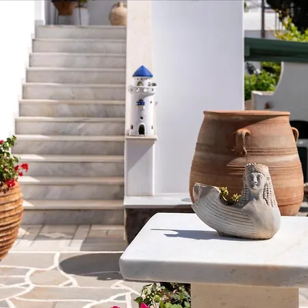 玛格丽塔公寓酒店 *