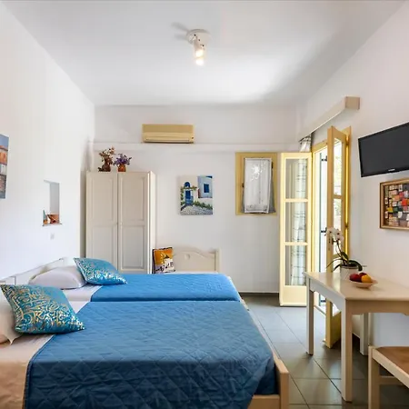 玛格丽塔公寓酒店 Páros