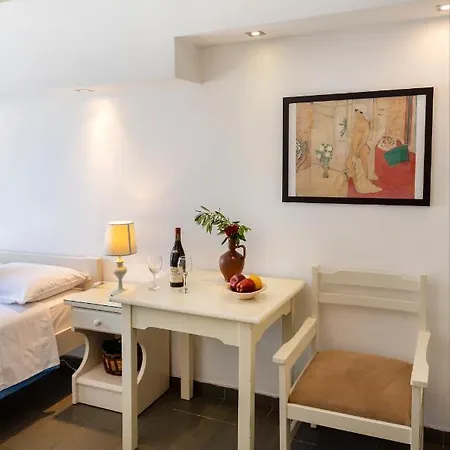 公寓 玛格丽塔公寓酒店 Páros