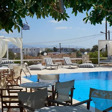 玛格丽塔公寓酒店 * Páros