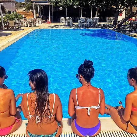 玛格丽塔公寓酒店 *